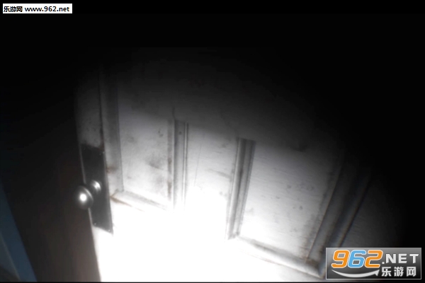 《RE77恐怖游戏测试demo版》 《RE77恐怖游戏测试demo版》